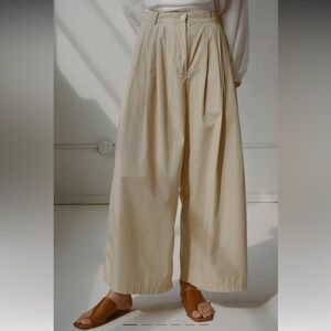 Volume Trouser in Beige from Shaina Mote in size 10